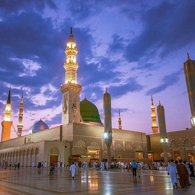 Masjid an-Nabawi in Madinah, Saudi Arabia